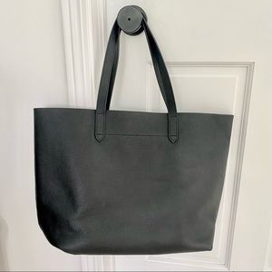 Cuyana Structured Leather Tote (Sustainability Sourced)